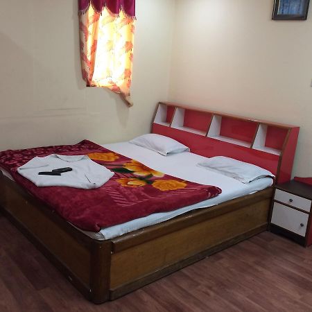 Hotel Green Land Bangalore Esterno foto